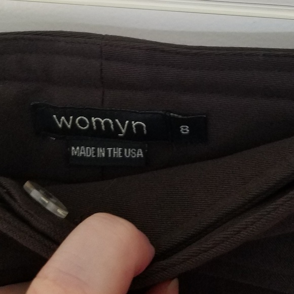 ❇️ Womyn stretch capris ❇️ - Picture 5 of 6